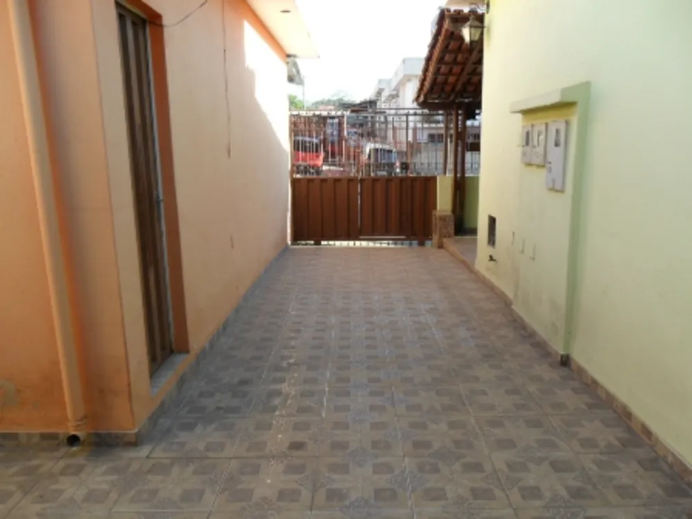 Casa, 3 quartos, 250 m² - Foto 4