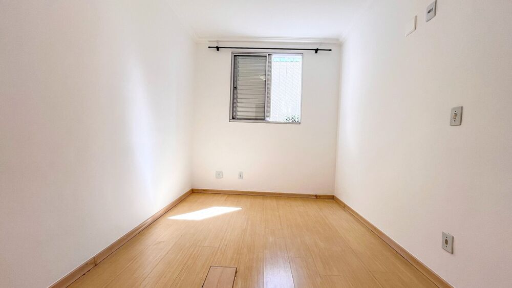 Apartamento à venda com 3 quartos, 70m² - Foto 4