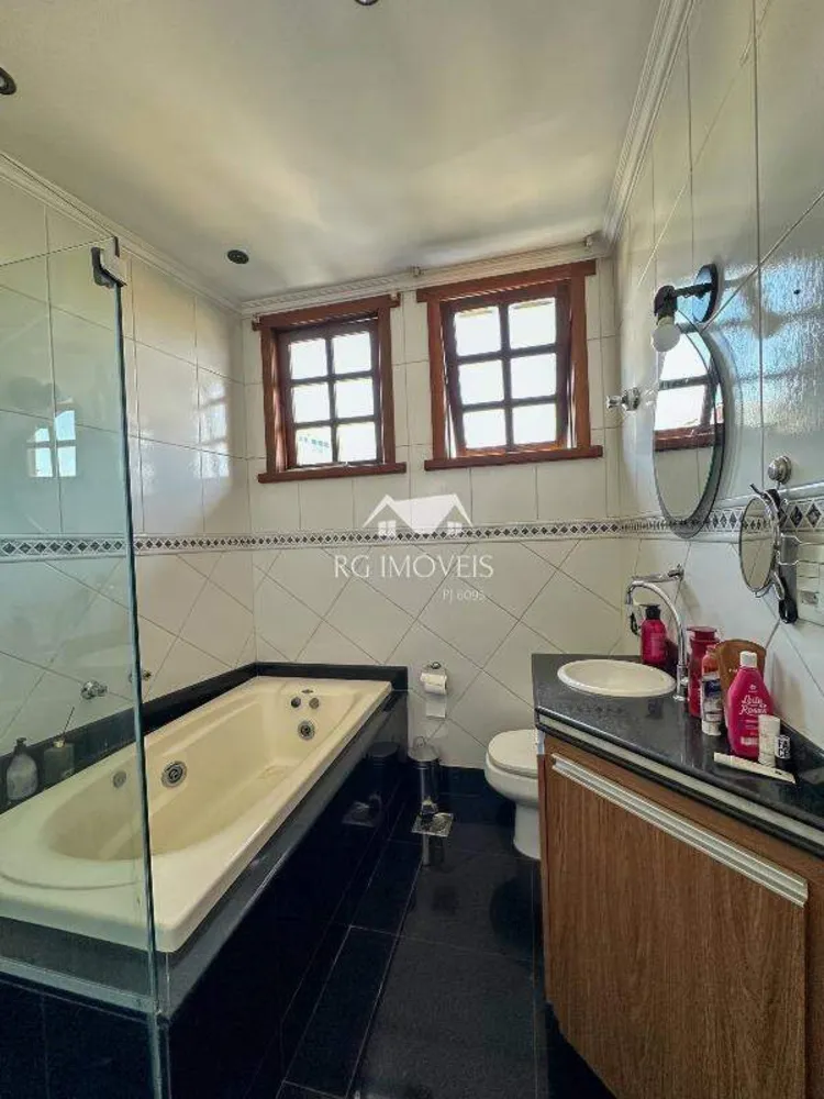 Casa, 4 quartos, 300 m² - Foto 11