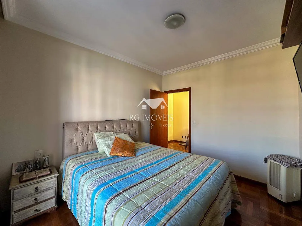 Casa, 4 quartos, 300 m² - Foto 6
