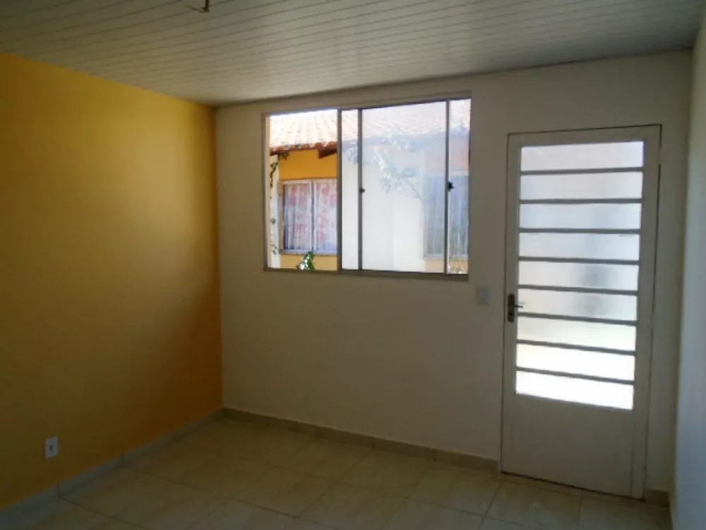 Casa de Condomínio à venda com 2 quartos, 88m² - Foto 1