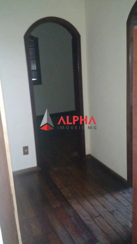 Casa, 4 quartos, 588 m² - Foto 2