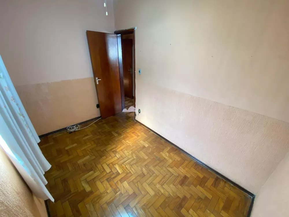 Casa à venda com 3 quartos, 210m² - Foto 8