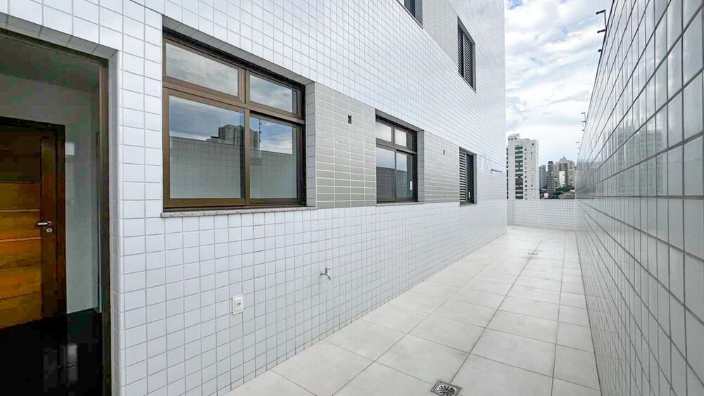 Apartamento à venda com 3 quartos, 187m² - Foto 5