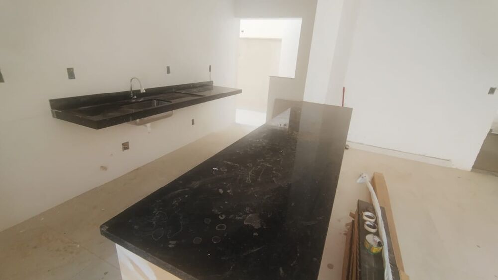 Apartamento à venda com 3 quartos, 160m² - Foto 4