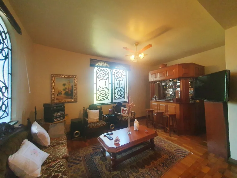 Casa, 4 quartos, 232 m² - Foto 1