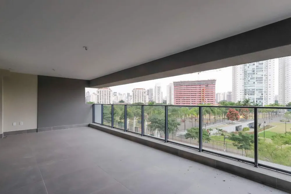 Apartamento, 3 quartos, 3300 m² - Foto 2