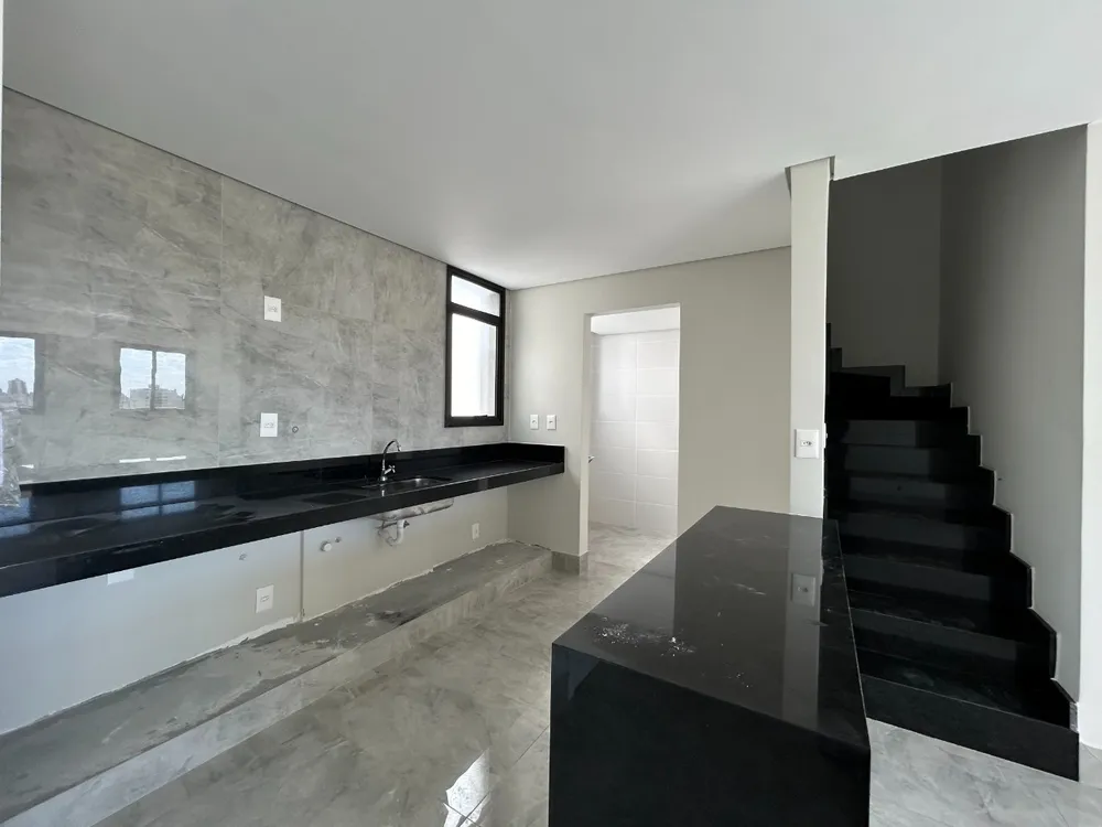 Cobertura, 3 quartos, 206 m² - Foto 2