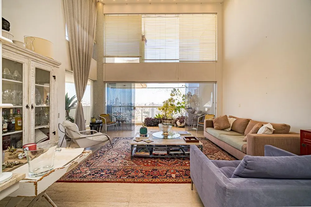 Apartamento, 4 quartos, 222 m² - Foto 1