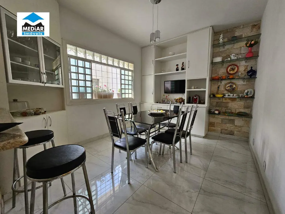 Casa, 3 quartos, 297 m² - Foto 8