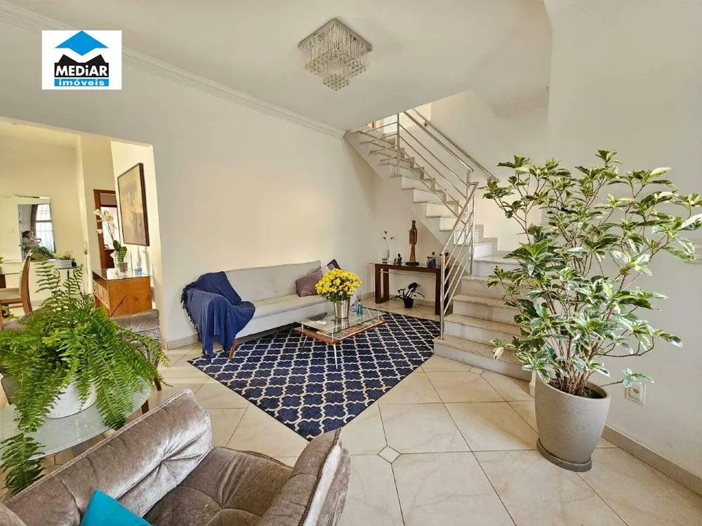 Casa, 3 quartos, 297 m² - Foto 3