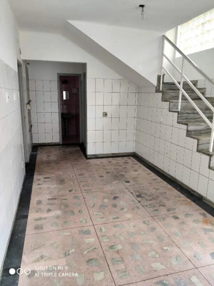 Loja-Salão, 200 m² - Foto 1