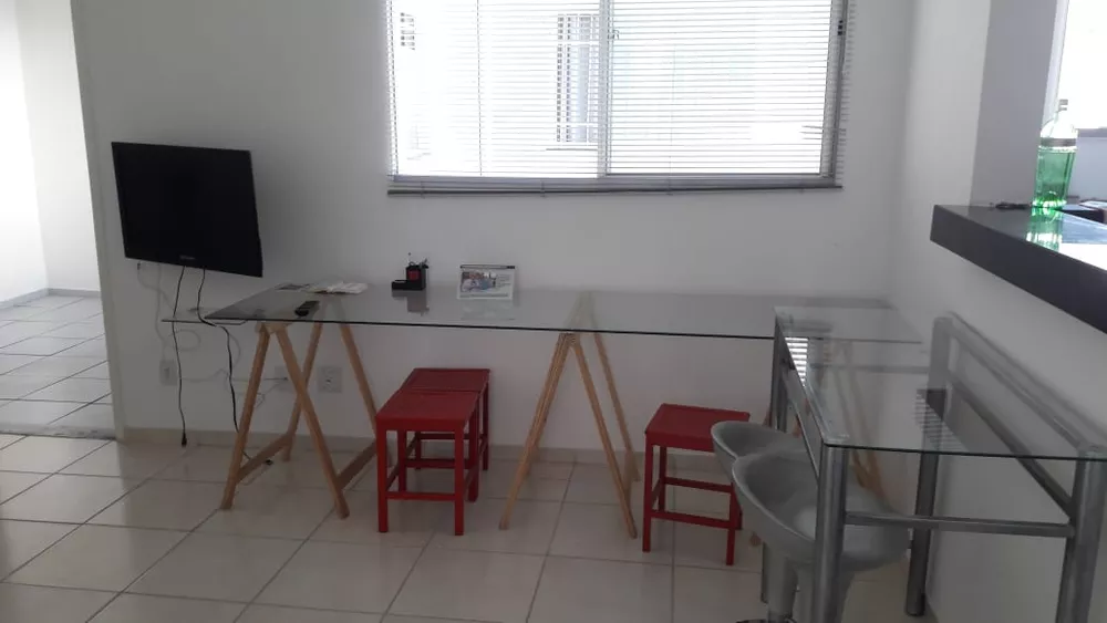 Apartamento à venda com 2 quartos, 61m² - Foto 4