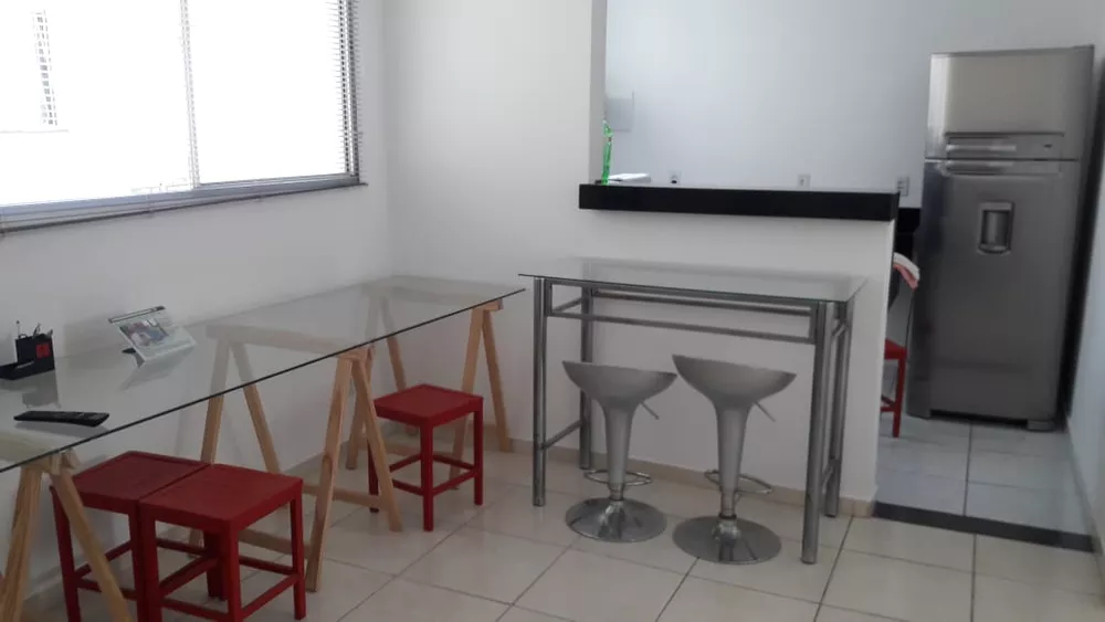 Apartamento à venda com 2 quartos, 61m² - Foto 3