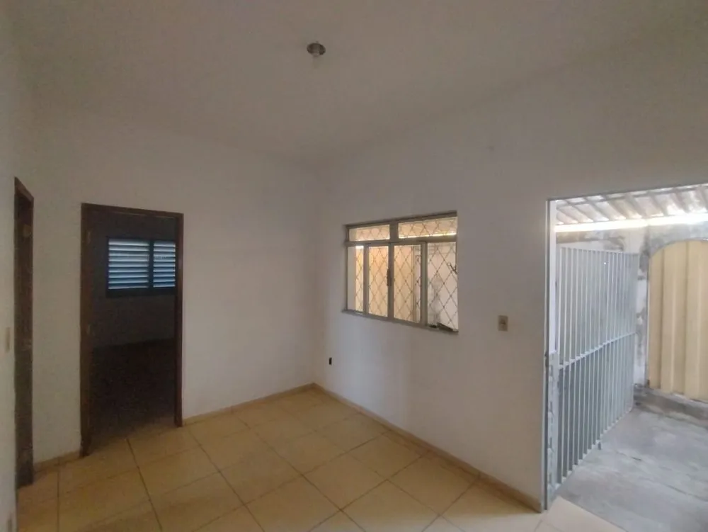 Casa, 2 quartos, 296 m² - Foto 1
