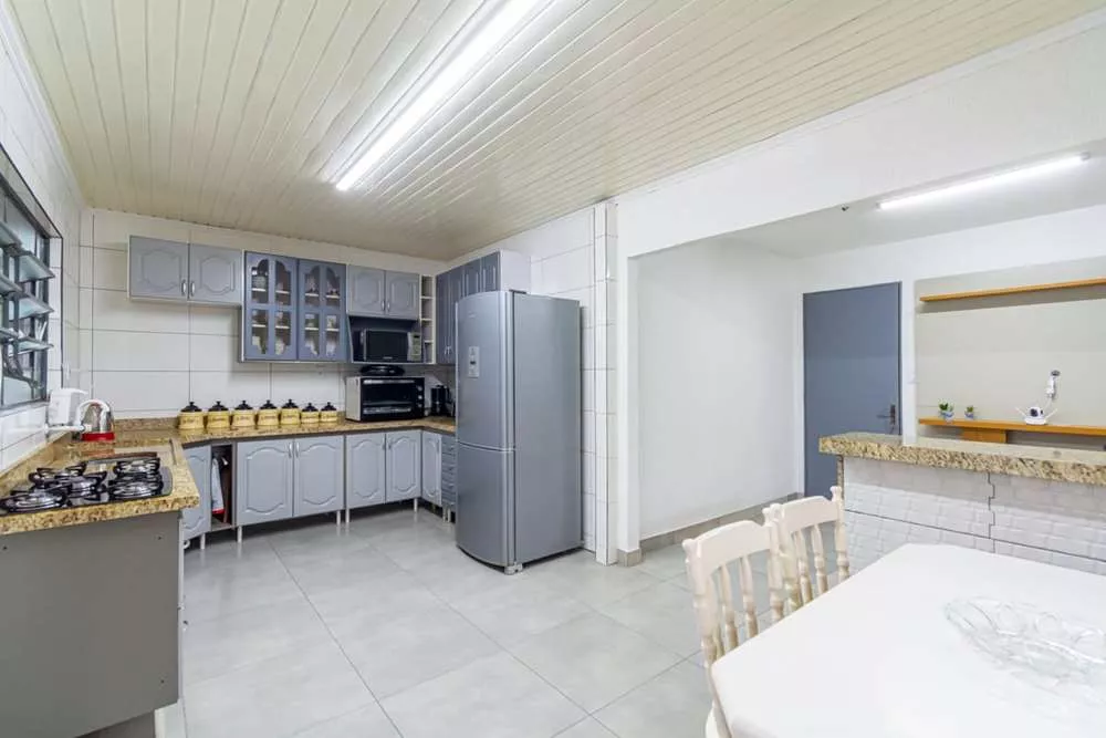 Casa à venda com 2 quartos, 300m² - Foto 11