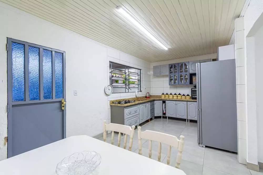 Casa à venda com 2 quartos, 300m² - Foto 10