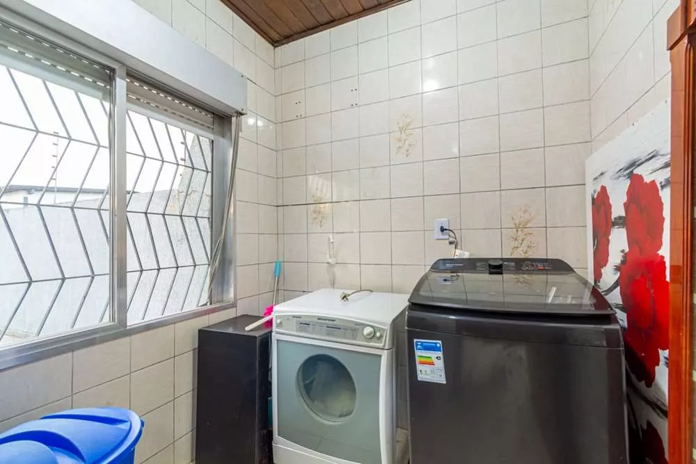 Casa à venda com 2 quartos, 300m² - Foto 18