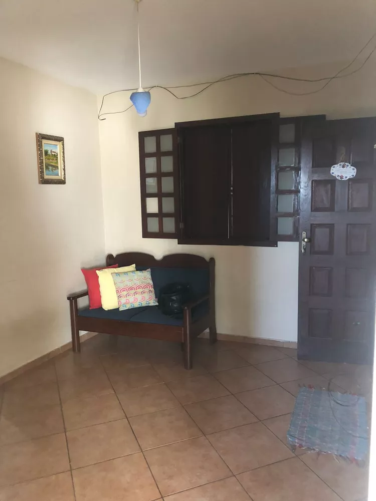 Casa à venda com 2 quartos, 60m² - Foto 3