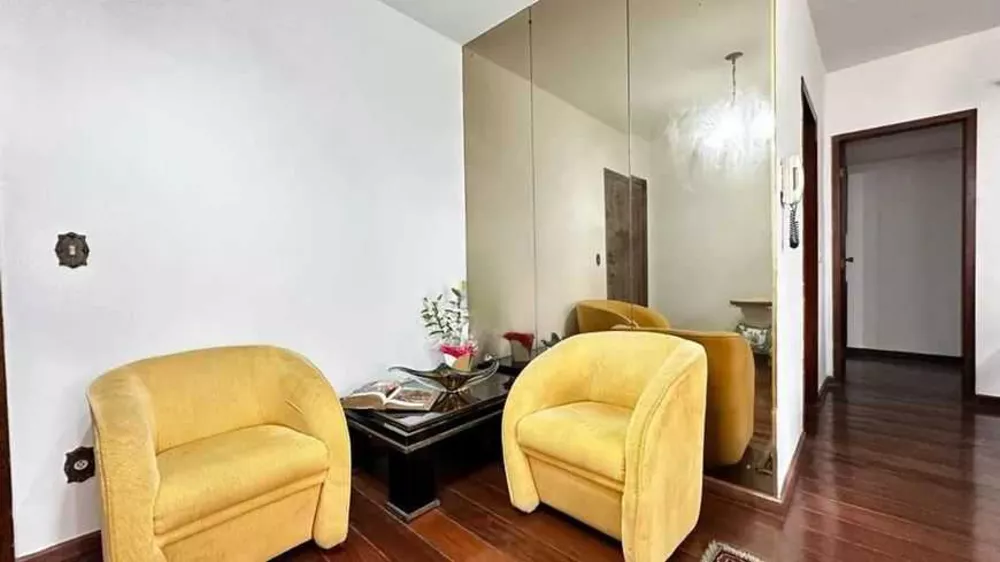 Apartamento à venda com 3 quartos, 110m² - Foto 2