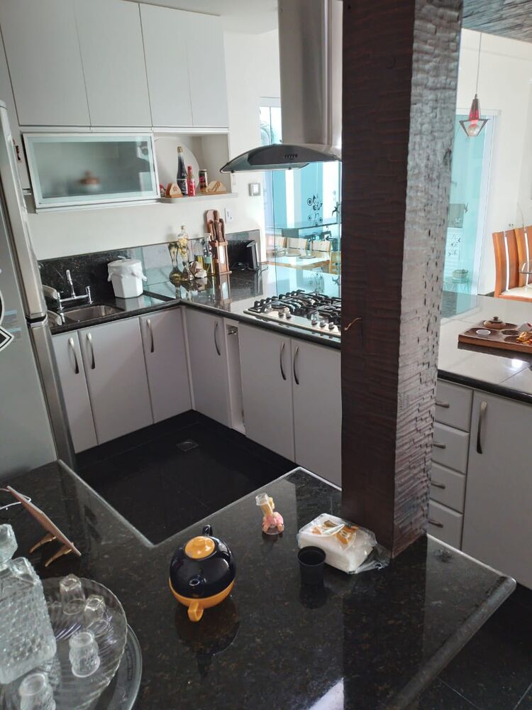 Casa à venda com 4 quartos, 600m² - Foto 9