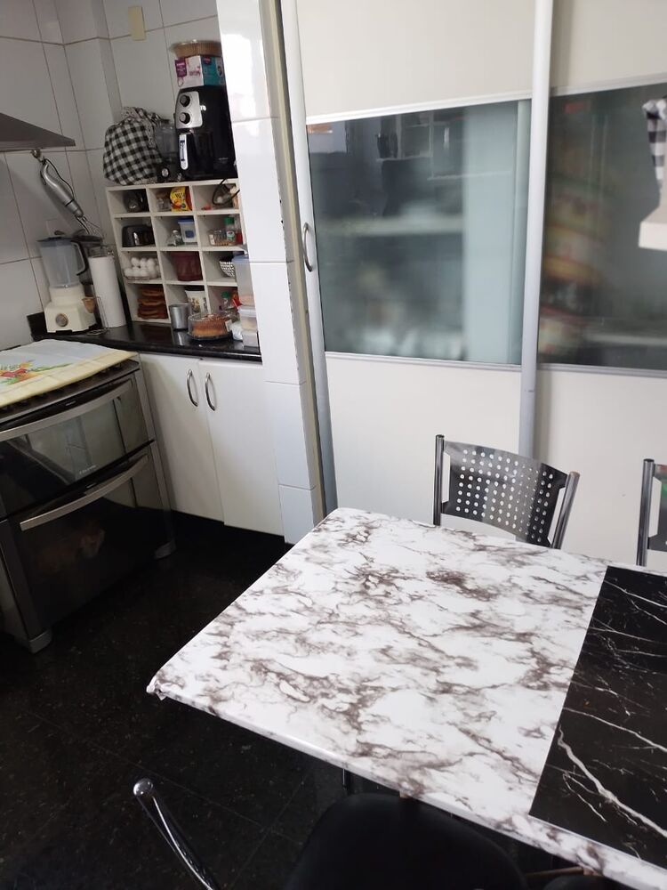 Casa à venda com 4 quartos, 600m² - Foto 12