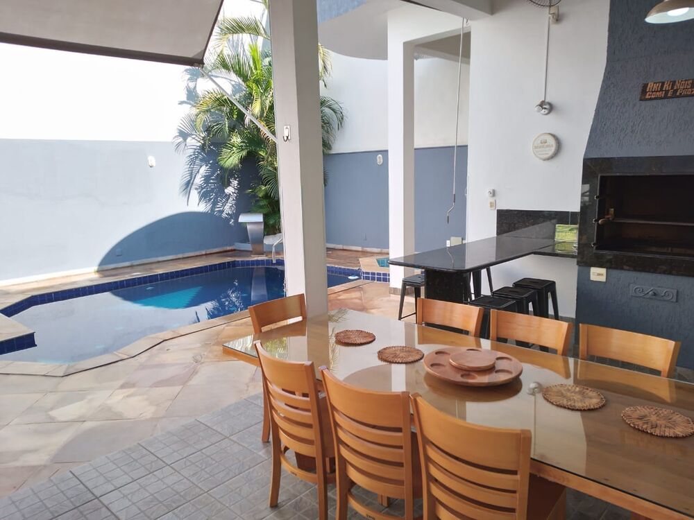 Casa à venda com 4 quartos, 600m² - Foto 4