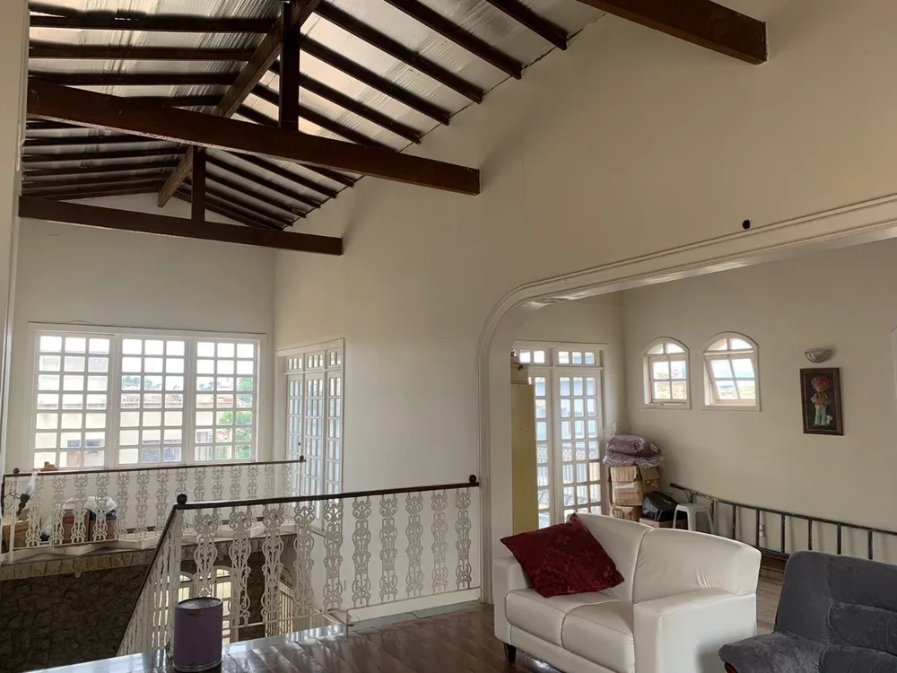 Casa, 4 quartos, 254 m² - Foto 4