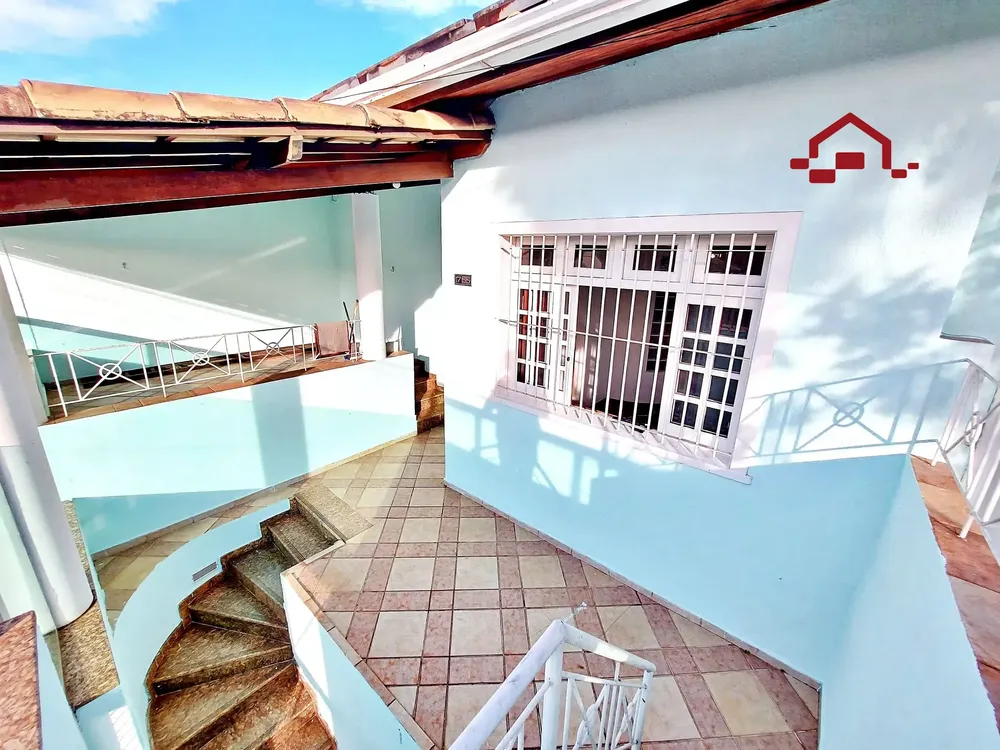 Casa, 3 quartos, 242 m² - Foto 3