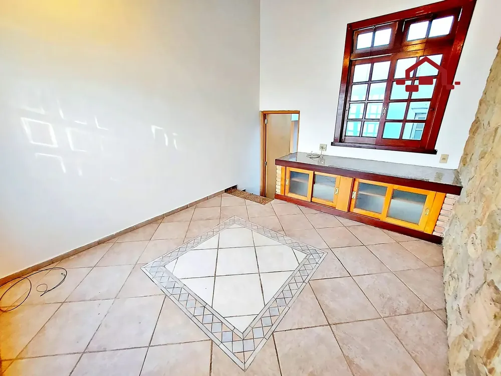 Casa, 3 quartos, 242 m² - Foto 9