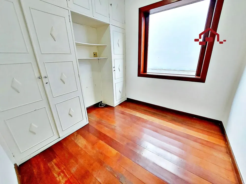 Casa, 3 quartos, 242 m² - Foto 10