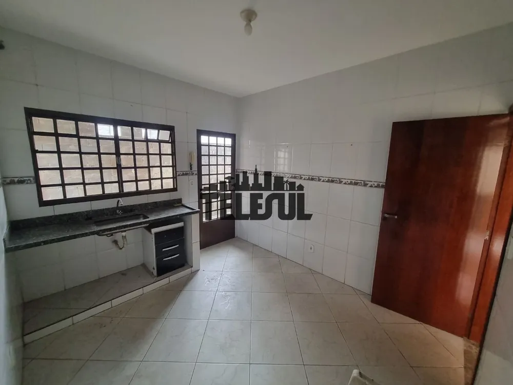 Casa, 2 quartos, 200 m² - Foto 6