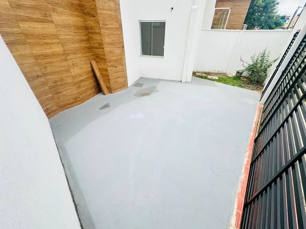 Casa à venda com 3 quartos, 155m² - Foto 4