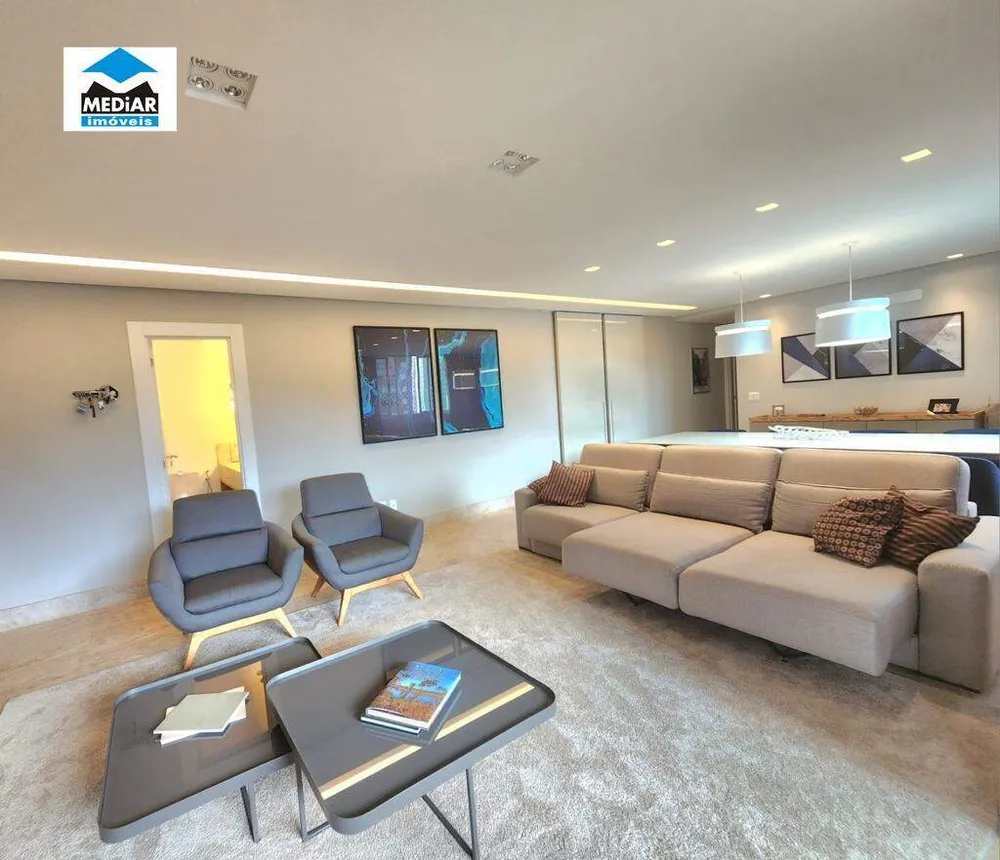 Apartamento, 4 quartos, 197 m² - Foto 1