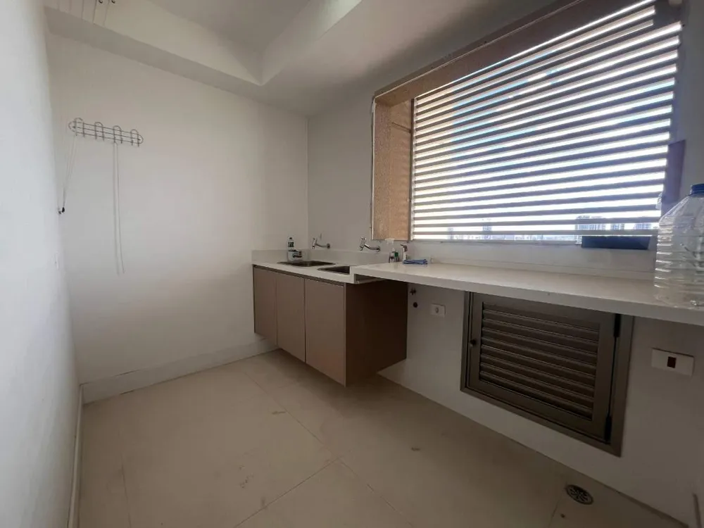 Apartamento, 3 quartos, 252 m² - Foto 7