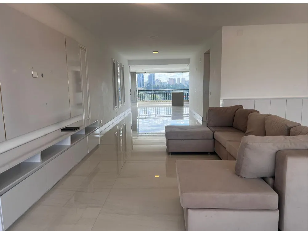 Apartamento, 3 quartos, 252 m² - Foto 1