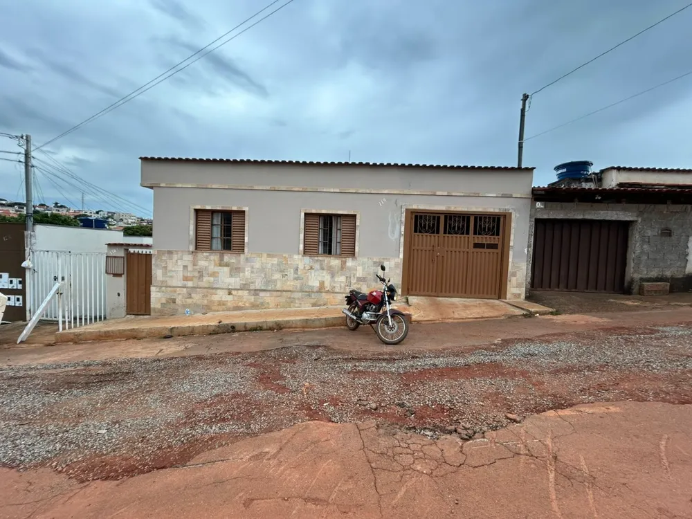 Casa, 5 quartos, 360 m² - Foto 1