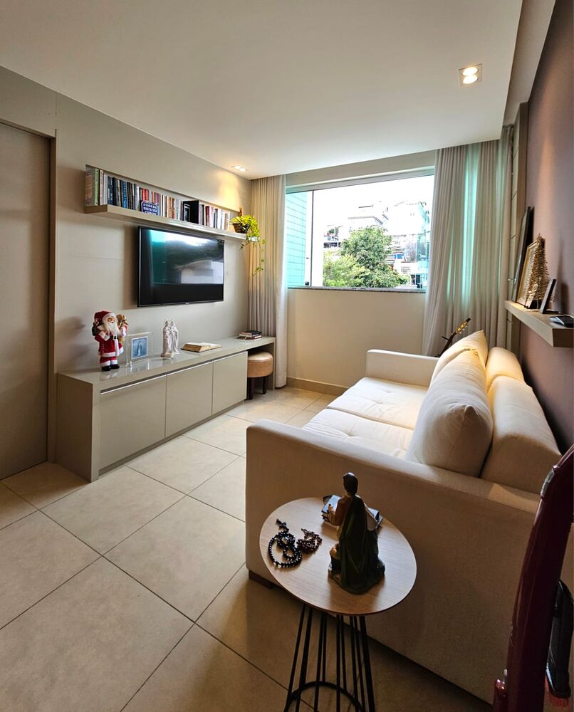 Apartamento à venda com 2 quartos, 62m² - Foto 2
