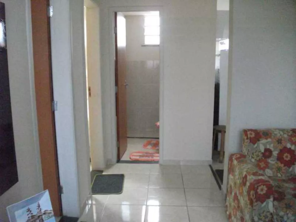 Apartamento à venda com 2 quartos, 51m² - Foto 3