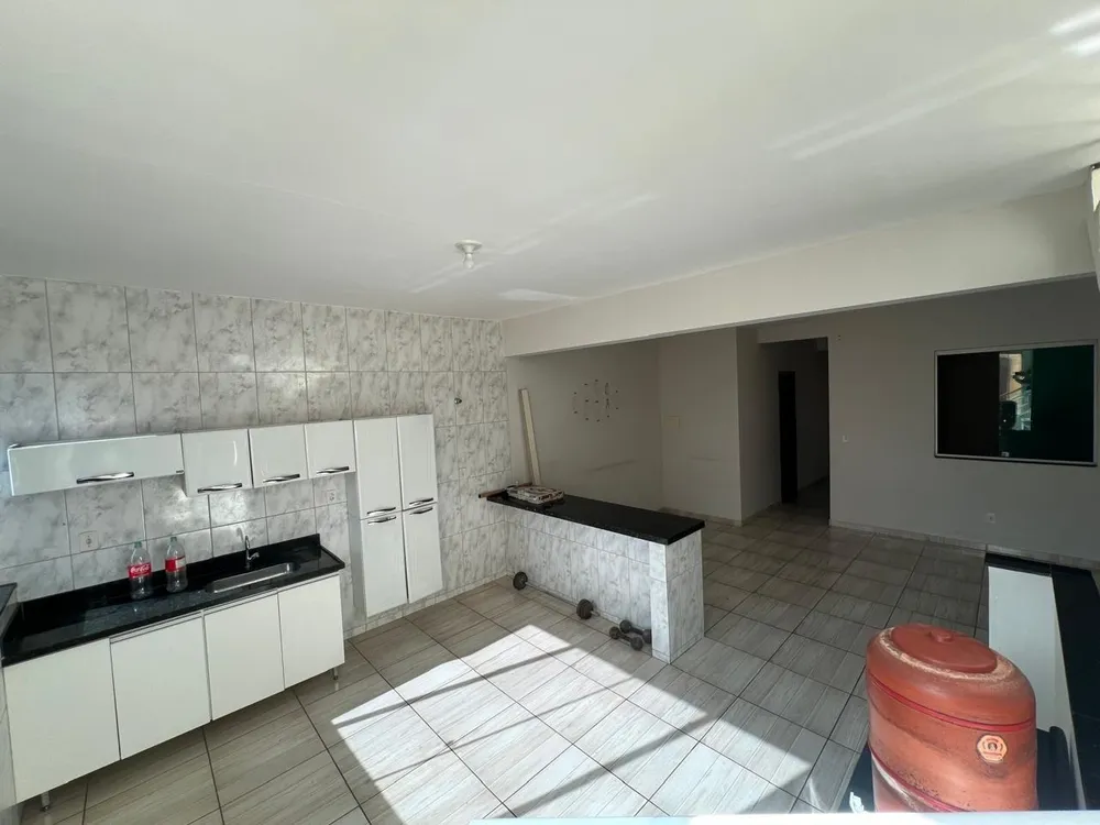 Casa, 3 quartos, 180 m² - Foto 3