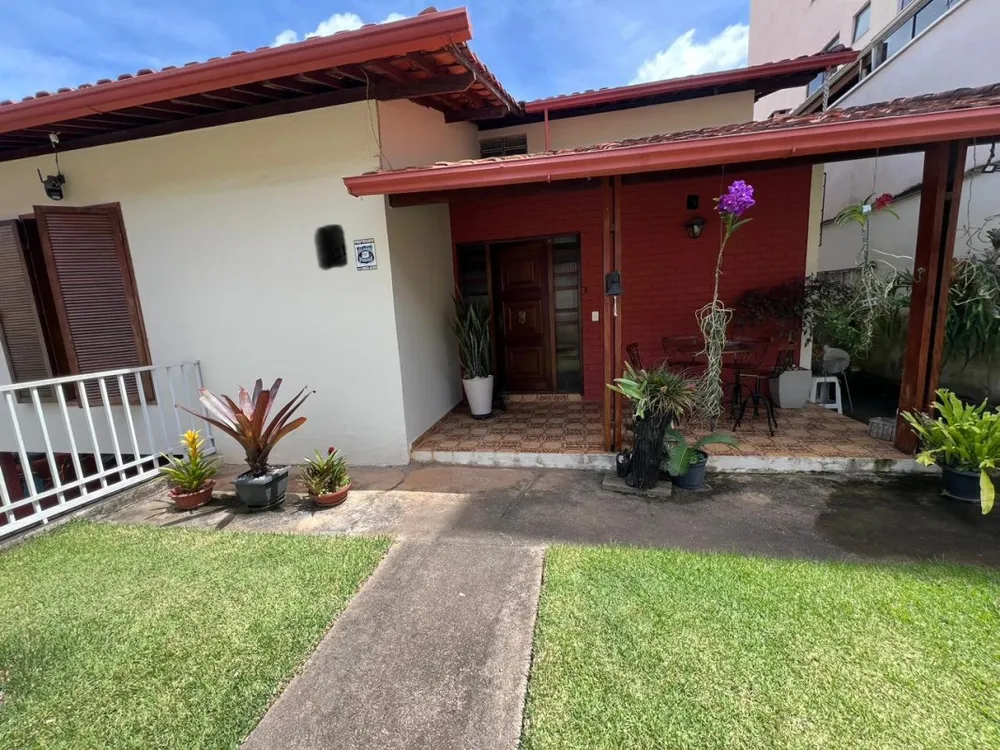 Casa, 5 quartos, 174 m² - Foto 1