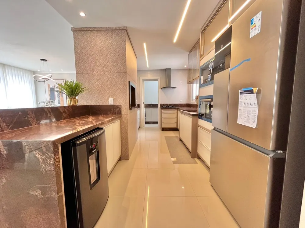 Apartamento, 3 quartos, 216 m² - Foto 8