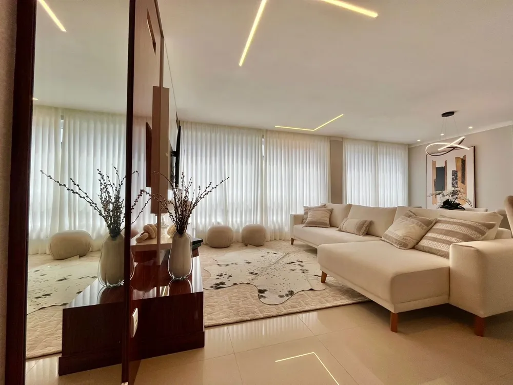 Apartamento, 3 quartos, 216 m² - Foto 4
