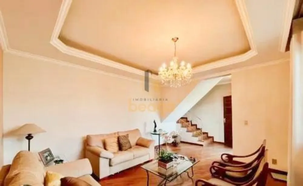 Casa, 4 quartos, 300 m² - Foto 1