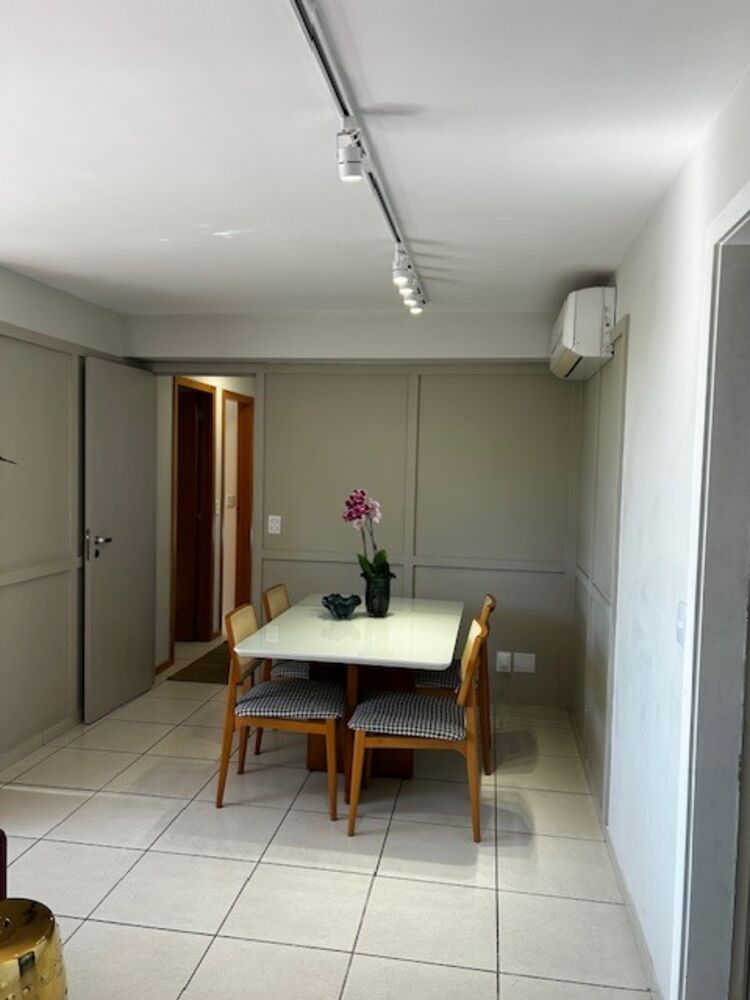 Apartamento à venda com 3 quartos, 83m² - Foto 2