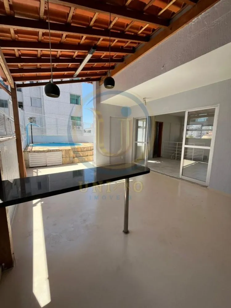 Cobertura, 3 quartos, 216 m² - Foto 1