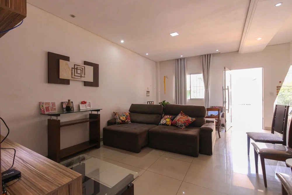 Casa, 6 quartos, 280 m² - Foto 3
