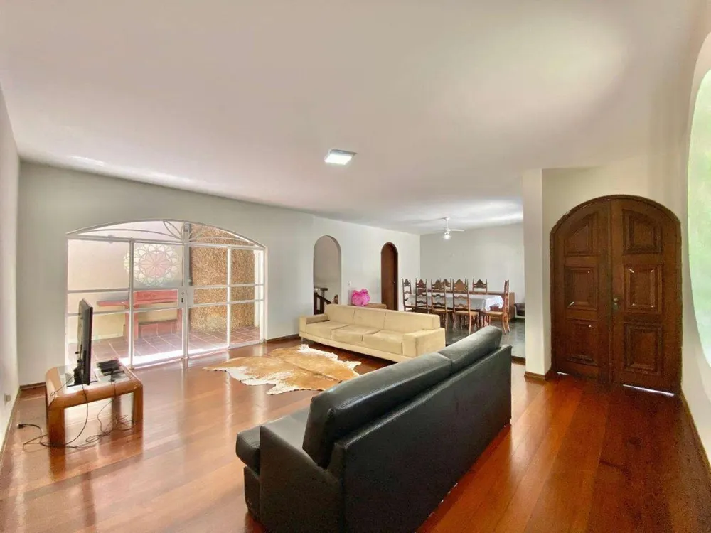 Casa, 4 quartos, 312 m² - Foto 1