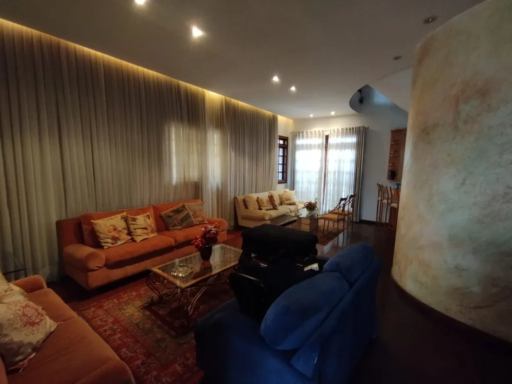 Casa, 3 quartos, 360 m² - Foto 1