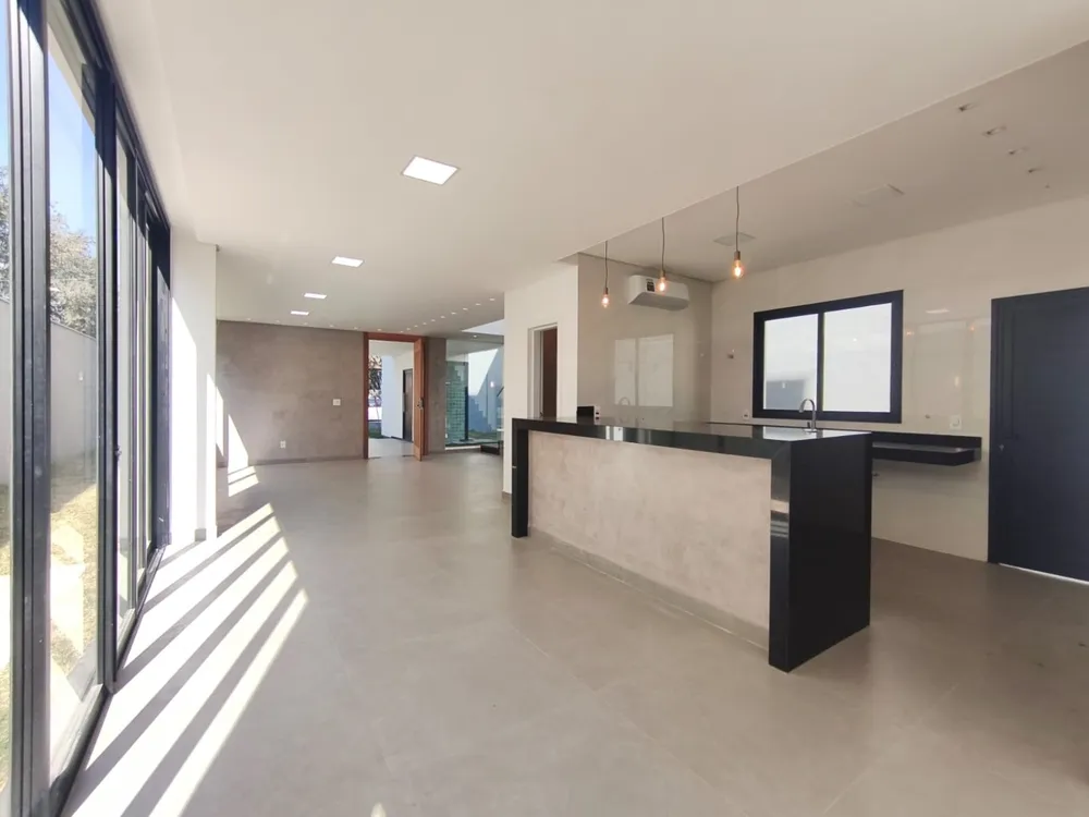 Casa, 4 quartos, 266 m² - Foto 4